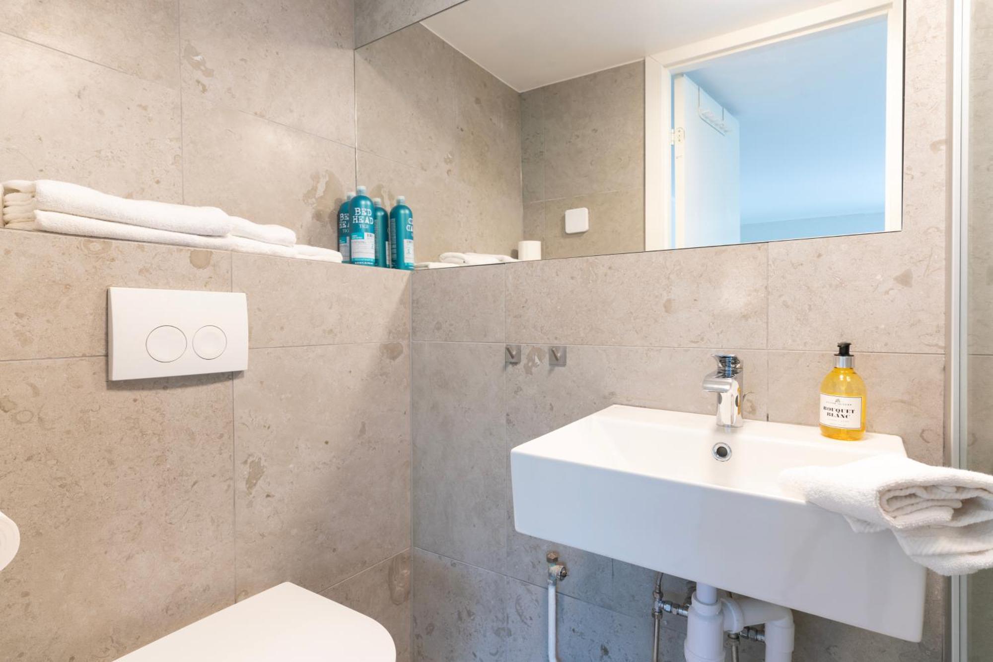 Falsterbo Guesthouse - Modern Comfort With Private Patio Skanör med Falsterbo Zewnętrze zdjęcie
